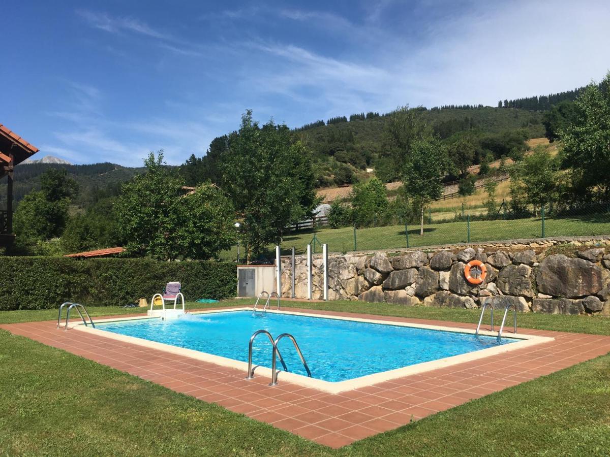 Precioso Chalet Junto A Potes Con Piscina-4 Hab,3 Banos Ojedo Exterior photo